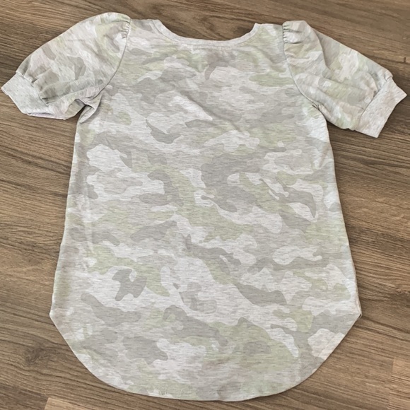 Camo Balloon Sleeve Shirt - Picture 8 of 8